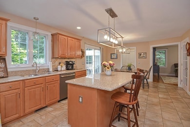 31 Webster St, Douglas, MA 01516 - photo 6