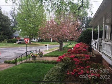 501 Carroll St, Statesville, NC 28677 - photo 3