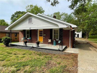 416 Salisbury Rd, Statesville, NC 28677 - photo 2