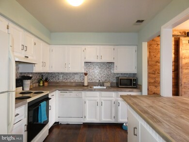 2894 Madeira Ct, Woodbridge, VA 22192 - photo 3