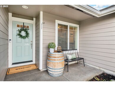 41 Sandalwood Loop, Creswell, OR 97426 - photo 3