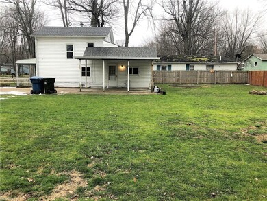 826 Pasadena Ave, Sheffield Lake, OH 44054 - photo 4