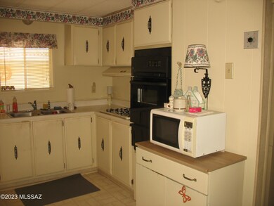 5424 Lazy S Kitchen R