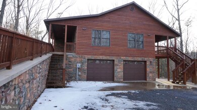 406 Colonial Dr, Berkeley Springs, WV 25411 - photo 4