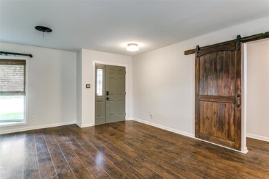 700 Annette Dr, Bedford, TX 76022 - photo 3