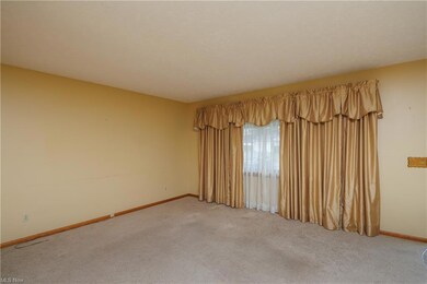 Spacious living room