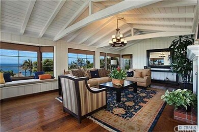 Living Room with vaulted ceilings