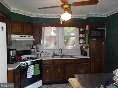 4419 Maple Ave, Halethorpe, MD 21227 - photo 7