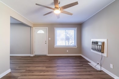 2049 Phenie St, Fort Wayne, IN 46802 - photo 5