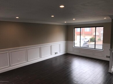 17 Ivy Ct unit 316, Staten Island, NY 10309 - photo 6