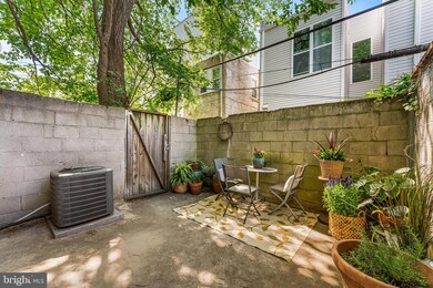 2238 Gerritt St, Philadelphia, PA 19146 - photo 7