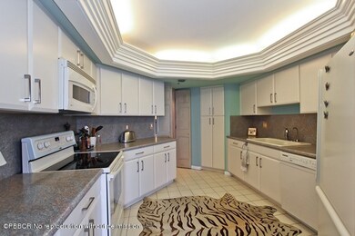 Villa Lofts unit 6B, West Palm Beach, FL 33407 - photo 6