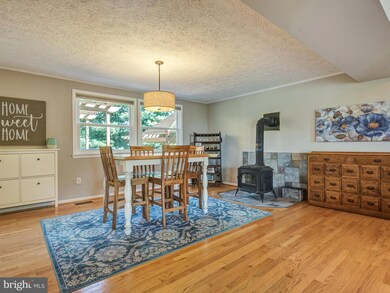 5792 Hurdle Hill Ct, Frederick, MD 21703 - photo 5