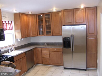 5608 Harding Ave, Alexandria, VA 22311 - photo 2