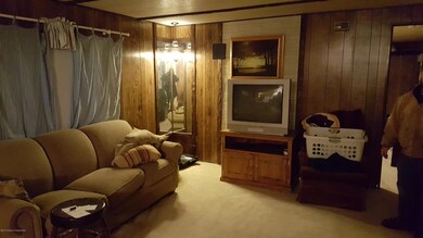713 27TH Living Room