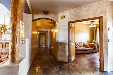 Entrance Way/Hallway