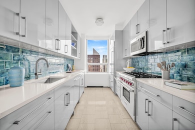 Museum Tower unit 46AF, New York, NY 10019 - photo 7