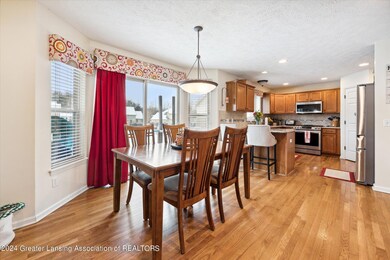 10-4093-Pheasant-Run-Holt-MI-48842-Windo
