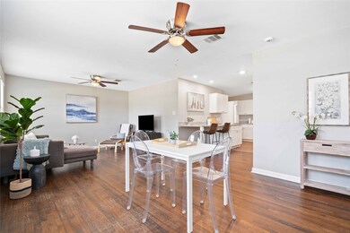 270 Lena Dr, Houston, TX 77022 - photo 4