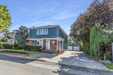 12 Roxy Place, Lynbrook, NY 11563 - photo 2