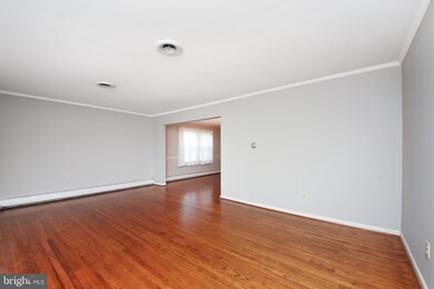 181 Rice Dr, Morrisville, PA 19067 - photo 4