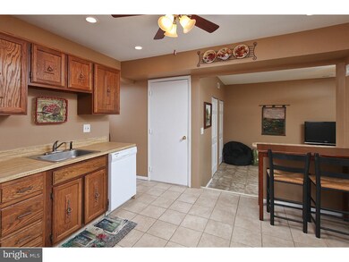 38 Monroe St, Swedesboro, NJ 08085 - photo 6