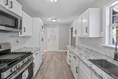 5011 Marietta Ln, Houston, TX 77021 - photo 4