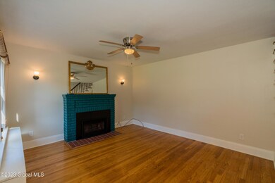 19 Fordham Ct, Albany, NY 12209 - photo 4