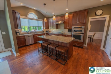 1674 Red Oak Ln, MacUngie, PA 18062 - photo 7