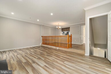 20563 Lowfield Dr, Germantown, MD 20874 - photo 5