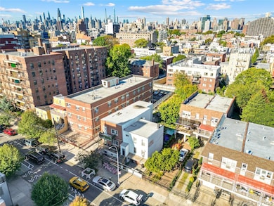 25-14 Crescent St, Astoria, NY 11102 - photo 4