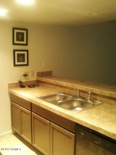 8841 KITCHEN 1