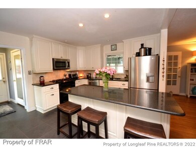 310 Barkley Dr, Fayetteville, NC 28303 - photo 5