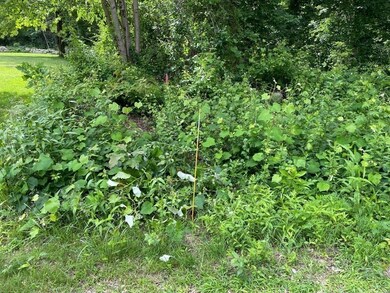 82 Sutton Rd, Webster, MA 01570 - photo 2