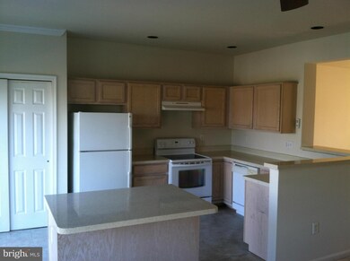10314 Butternut Cir, Manassas, VA 20110 - photo 5