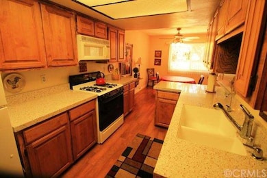 930 N Redding Way unit D, Upland, CA 91786 - photo 7