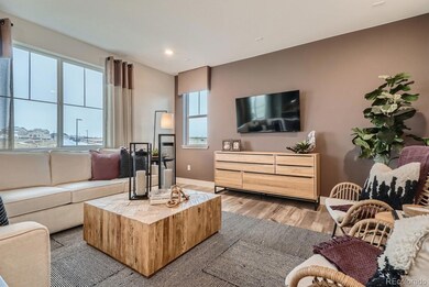 27923 E Glasgow Place, Aurora, CO 80016 - photo 6