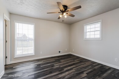 193 Tecumseh Dr, Shepherdsville, KY 40165 - photo 7