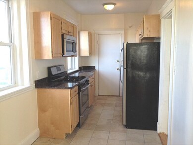 203-205 Winthrop Rd unit 2, Brookline, MA 02445 - photo 3