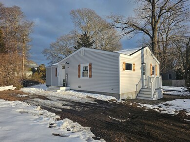 28 Pinehurst St, North Dartmouth, MA 02747 - photo 3