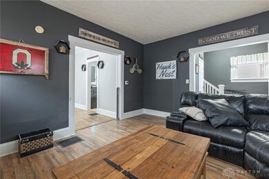 308 Ridge Rd, Springfield, OH 45503 - photo 5