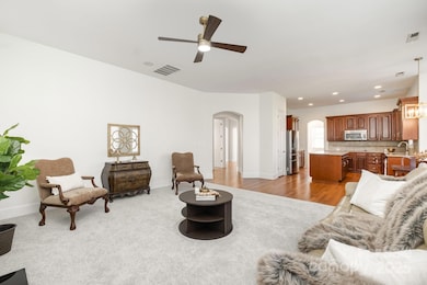 5019 Mesa Verde Rd, Charlotte, NC 28277 - photo 4