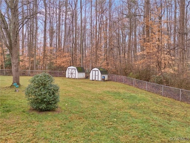 View of yard featuring a storage shed