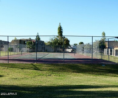 6826 S Snyder Ln, Tempe, AZ 85283 - photo 6