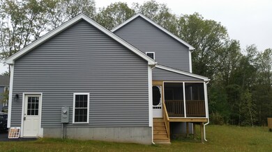 11 Tucker Hill Rd, Uxbridge, MA 01569 - photo 2