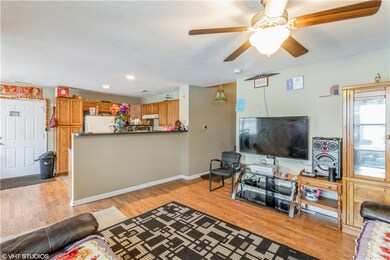 2744 Logan Ave, Des Moines, IA 50317 - photo 4