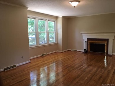 Great Room with Fireplace