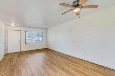 14022 N Newcastle Dr, Sun City, AZ 85351 - photo 7