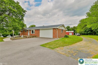 910 Bushkill Center Rd, Nazareth, PA 18064 - photo 3