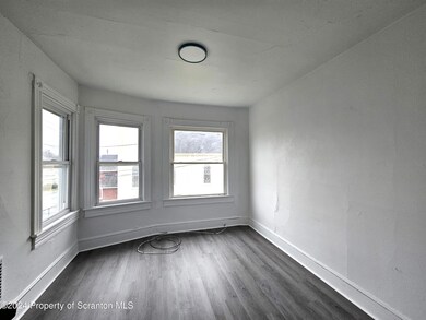 1531 Washburn St unit 2nd Fl, Scranton, PA 18504 - photo 7